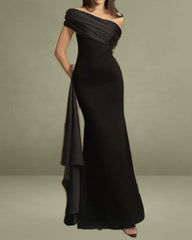 Black Off-the-Shoulder Mermaid Maxi Dress