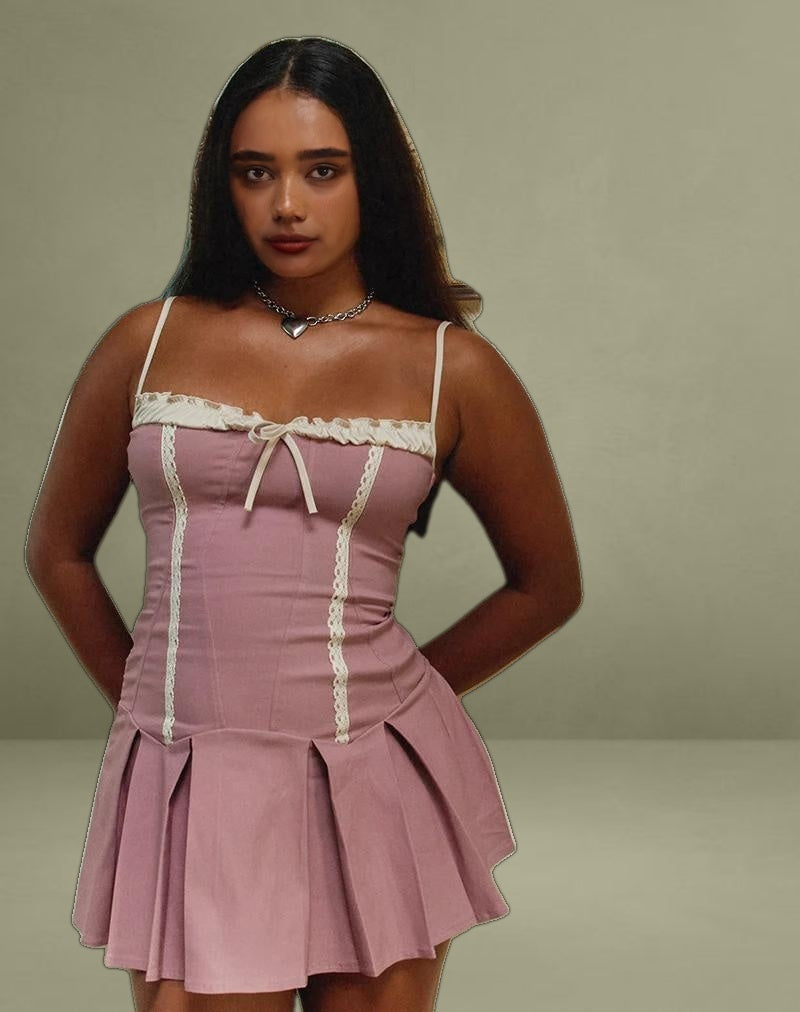 Shirina Dress in Tailoring Dusky Pink